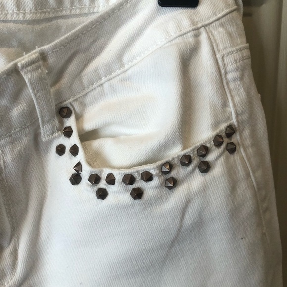 American Eagle White Studded Skinny Jean - Picture 9 of 13
